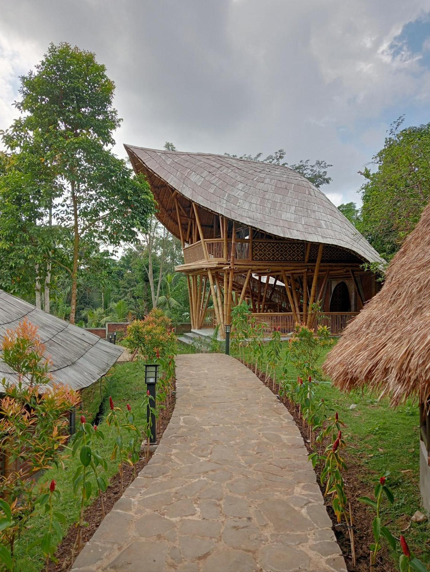 The Osing Bamboo Resort - A Liberta Collection Banyuwangi  Kültér fotó